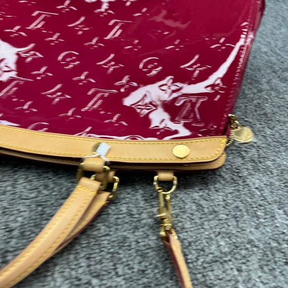 Louis Vuitton Brea Leather Vernis Shoulder Bag 699-092225 - Picture 7 of 14